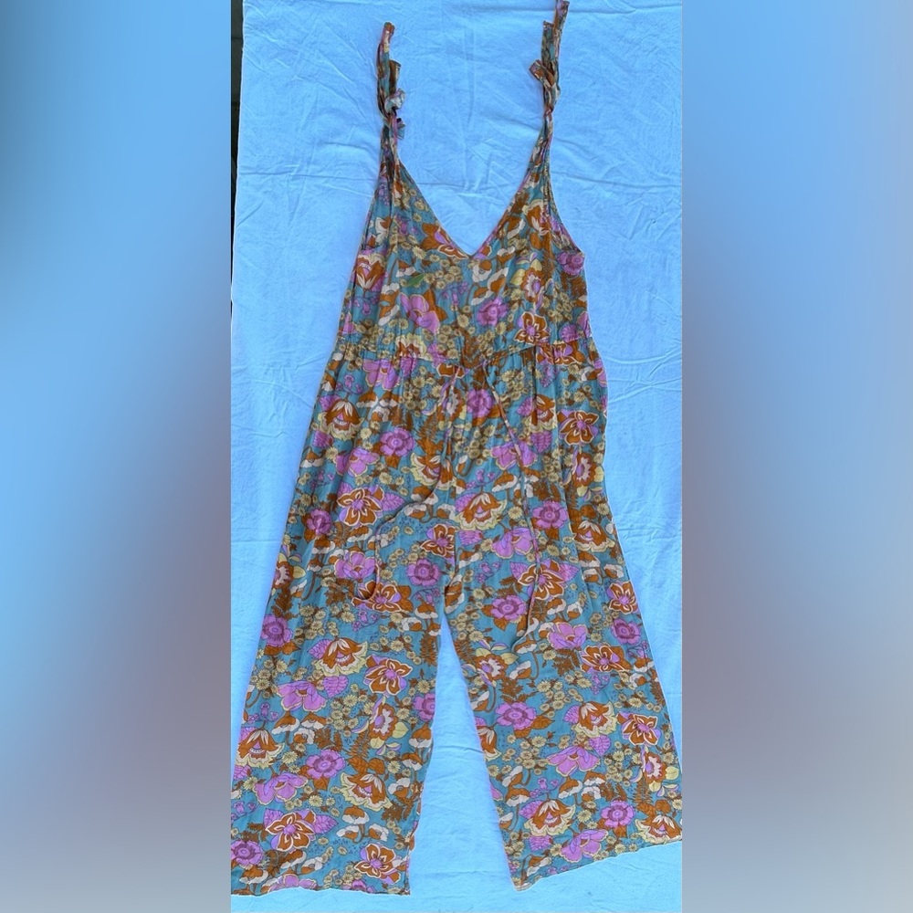 Russtydussty floral boutique jumpsuit size M
